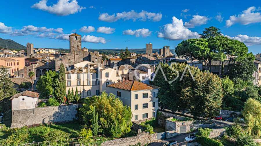 Ylellinen huvila Viterbon sydämessä