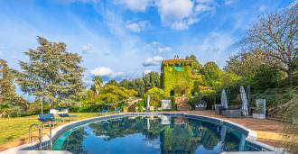 Myydään huvila lähellä Roomaa.