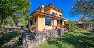 Villa Carrarassa myynnissä