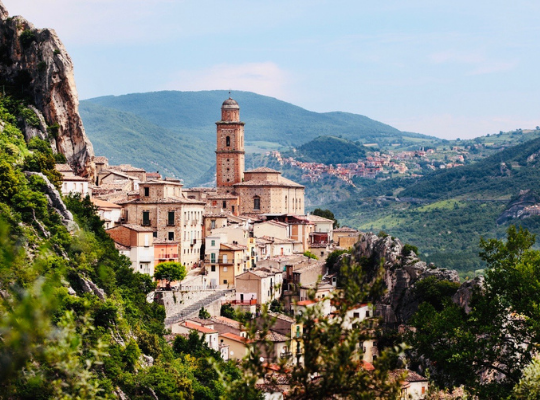 Abruzzo. Provinssi Italiassa 2021